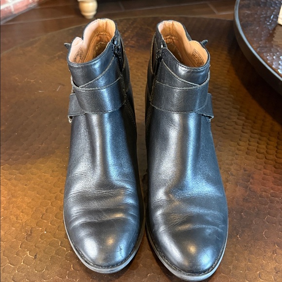 Vionic Women’s Leather Black Trinity Ankle Boots/ Size 7 - Picture 7 of 8